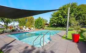 Albury Gardens Tourist Park